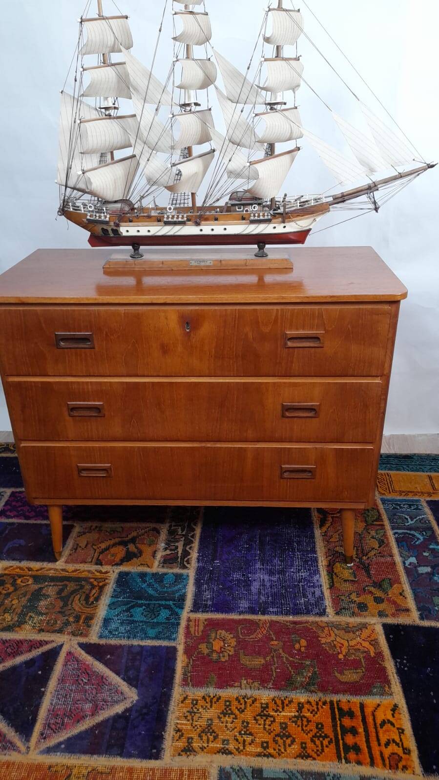 Vintage Scandinavian teak chest of drawers with 3 drawers – 1960s