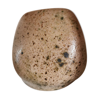 Raw sandstone pebble vase, circa 1980