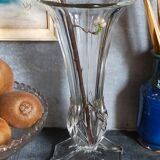 Art-Deco high foot vase in molded crystal early twentieth century