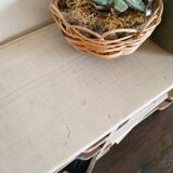 Wooden locker, oldtier shelf