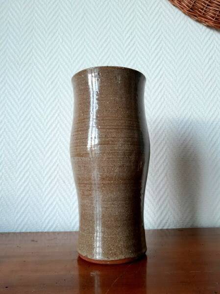 Diabolo vase in enameled stoneware signed