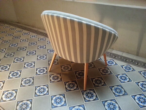 Fauteuil egg cup années 50