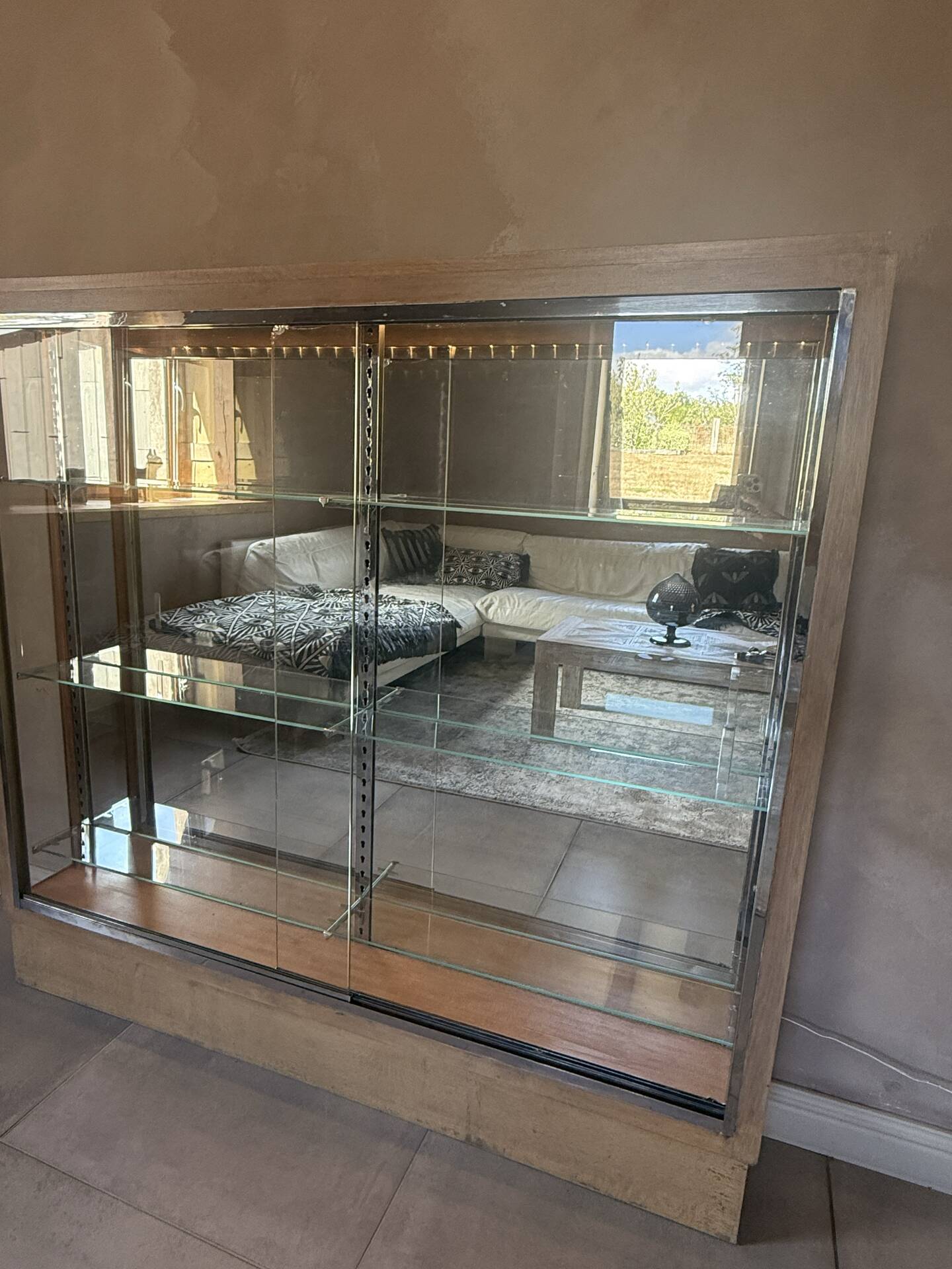 meuble de métier / vitrine de pharmacie