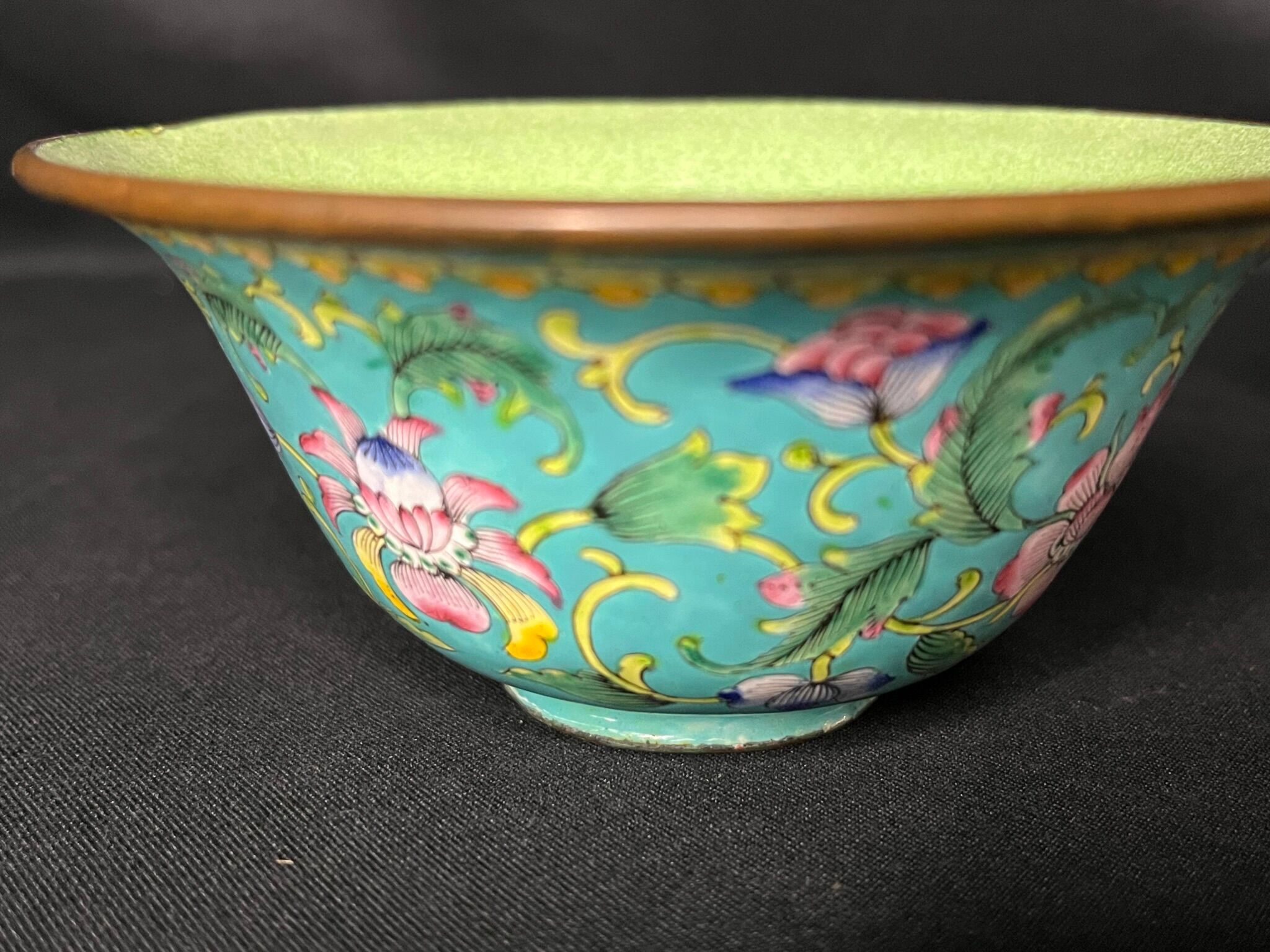 Two chinese bowls