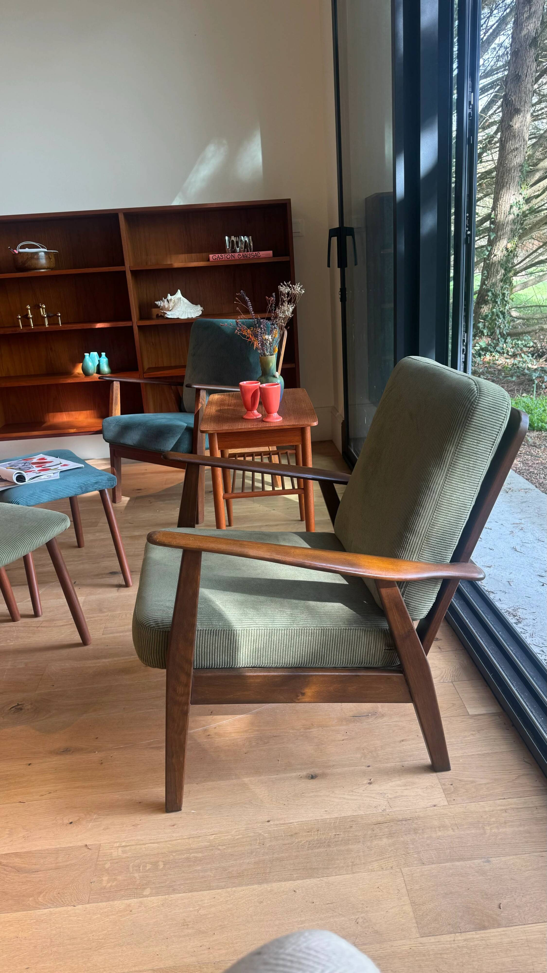 Vintage Scandinavian armchair in teak and green ribbed velvet – "Alrik"