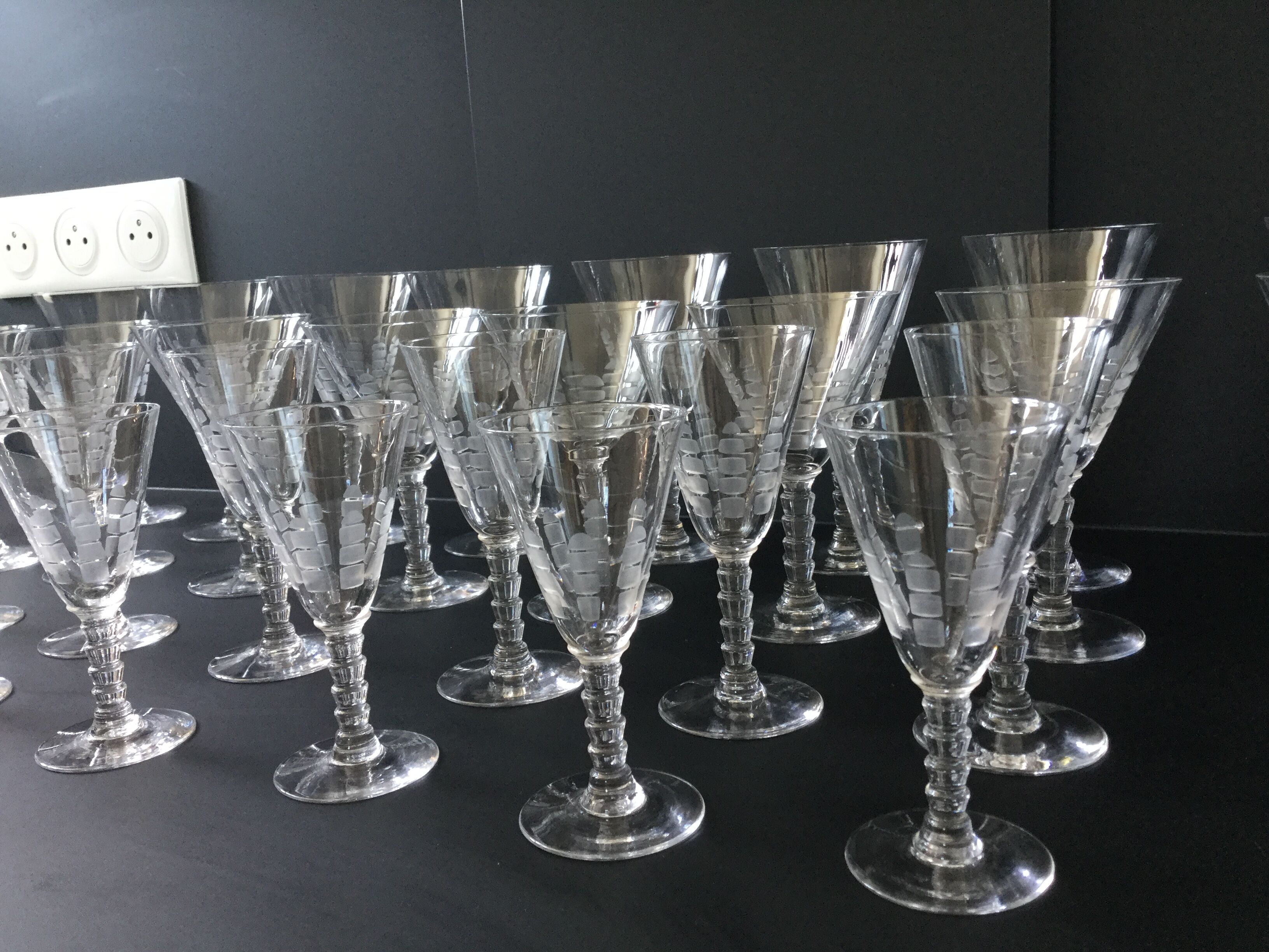 Art deco palm glass