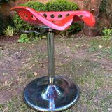 Tabouret siège de tracteur rouge  par Fermigier pour Mirima vers 1970