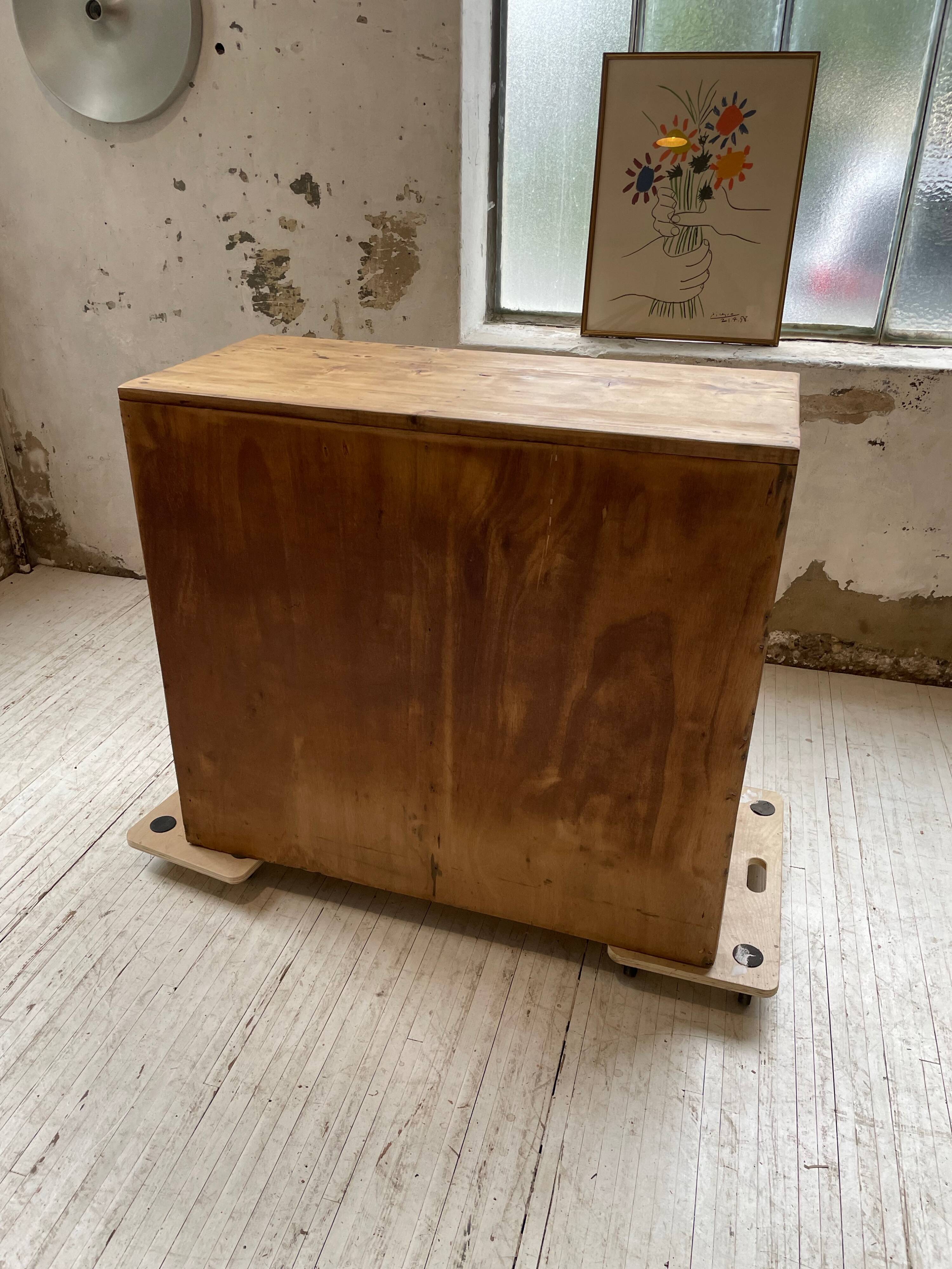 Convenient pine workshop furniture