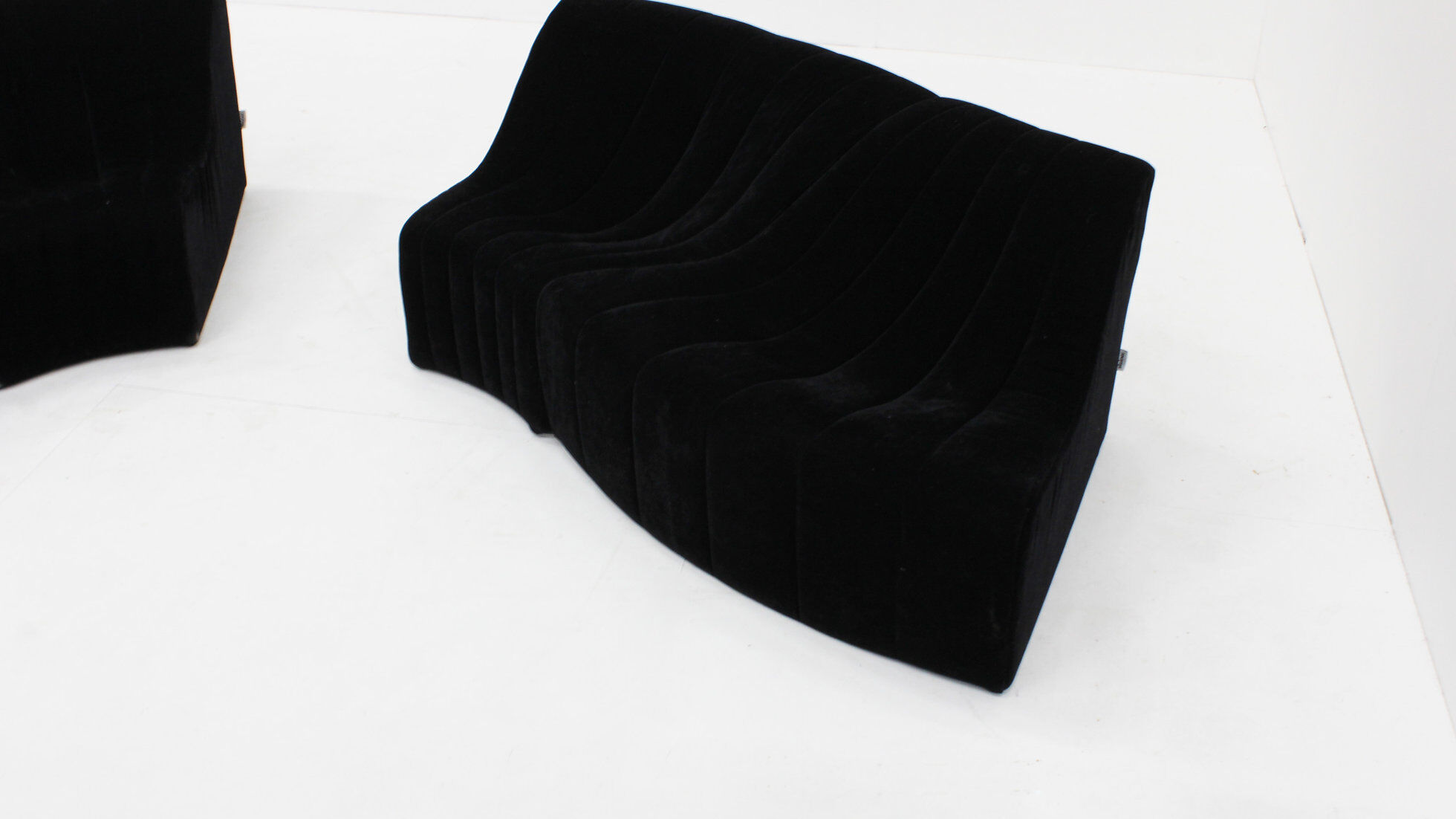 Kwok Hoi Chan for Steiner Chromatic modular curved sofa 1970s