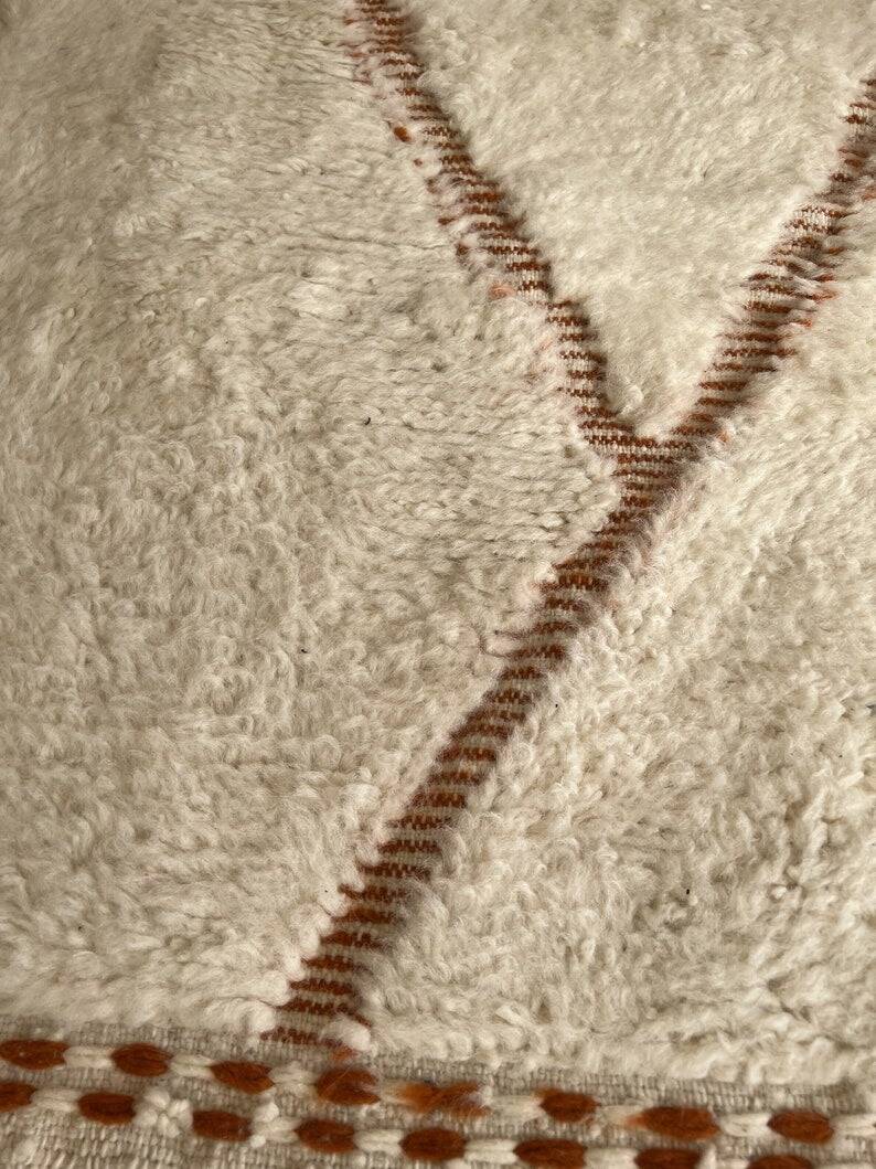 Wool rug 250cm x 150cm