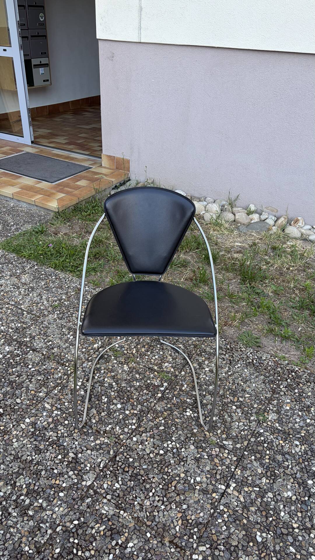 Set of 4 vintage Italian chairs, Linda de Arrben style, 1980s.
