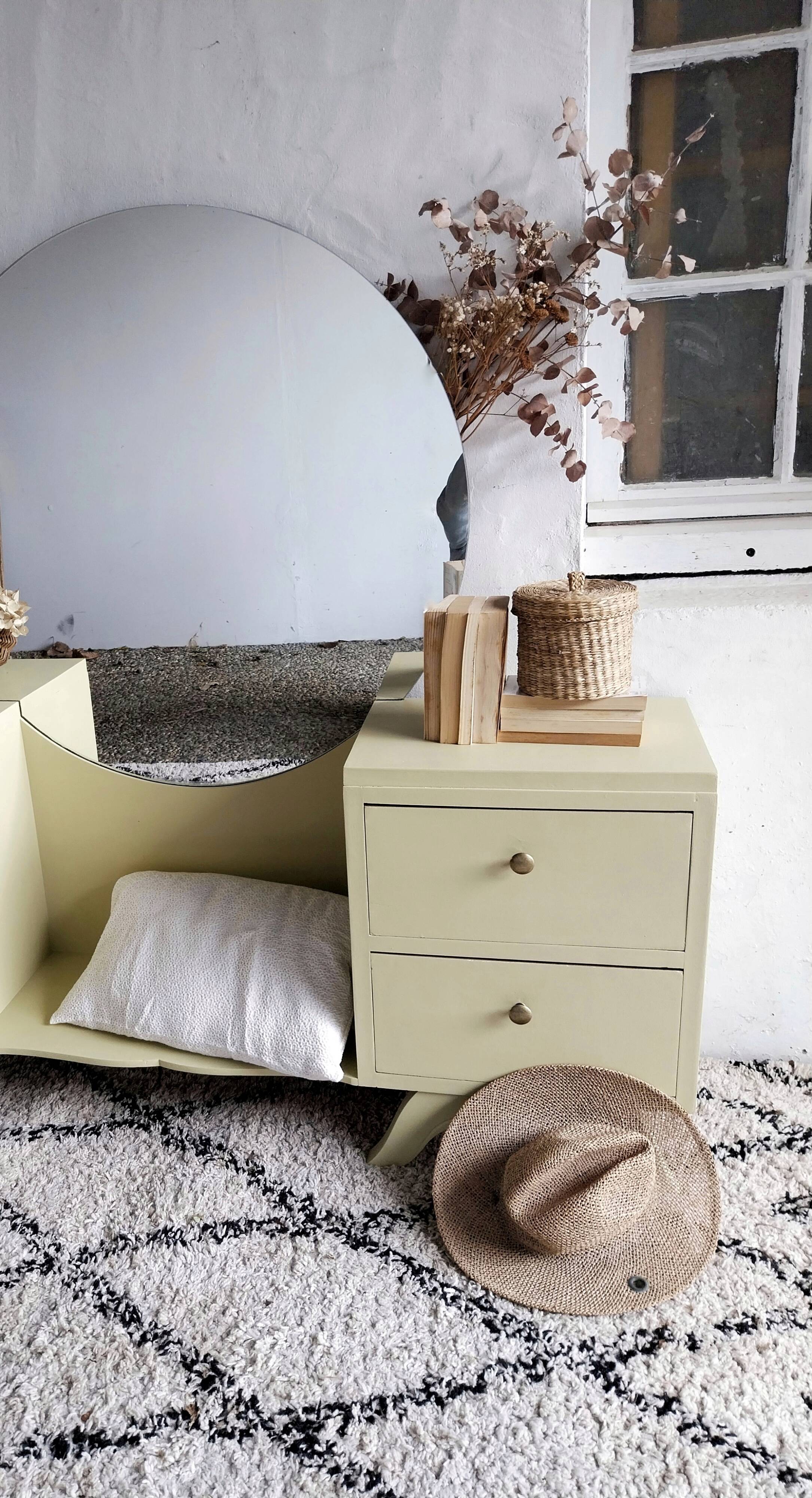 Dressing table