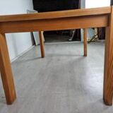 Solid pine extending table