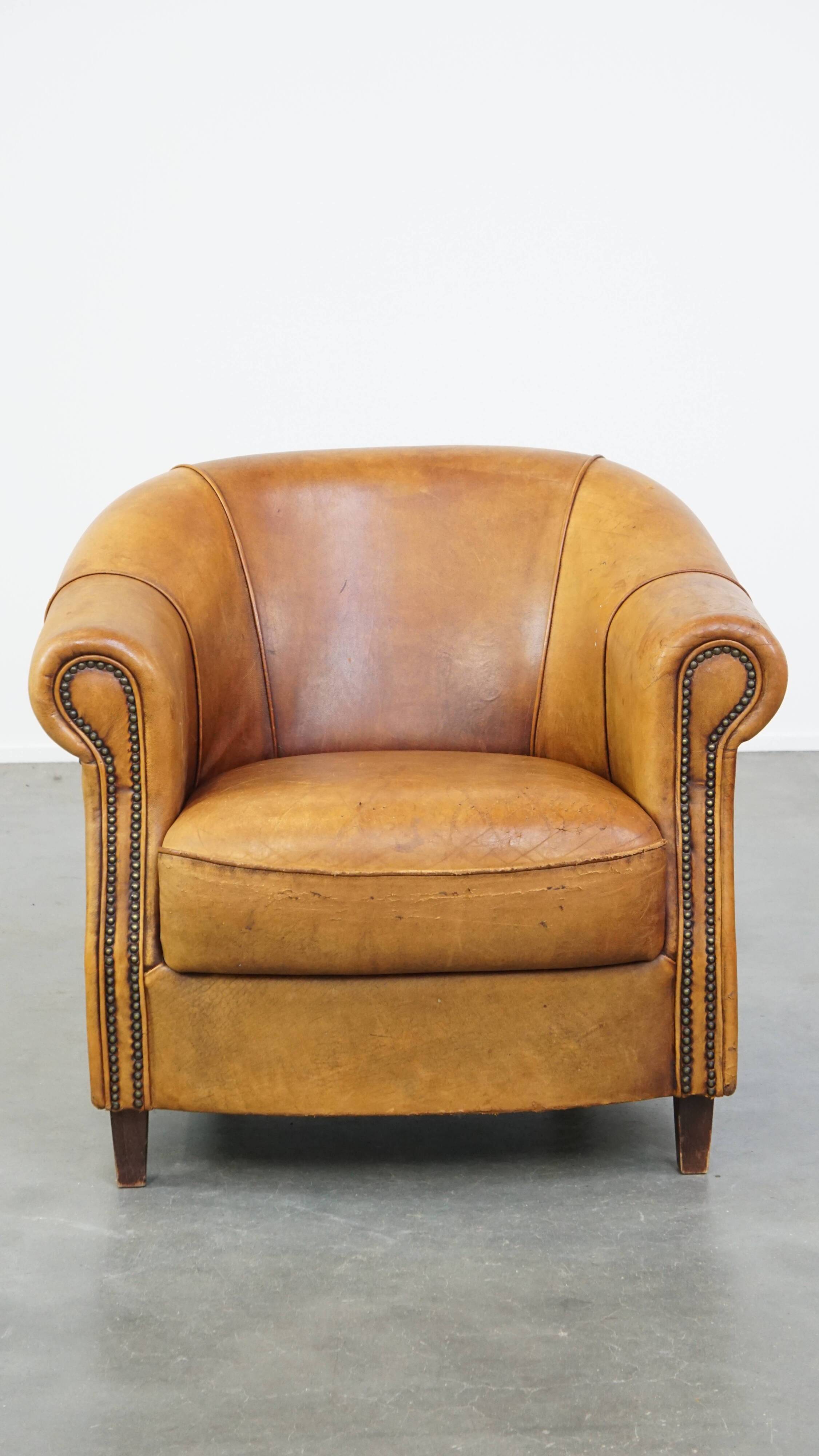 Fauteuil club vintage en cuir de mouton cognac clair
