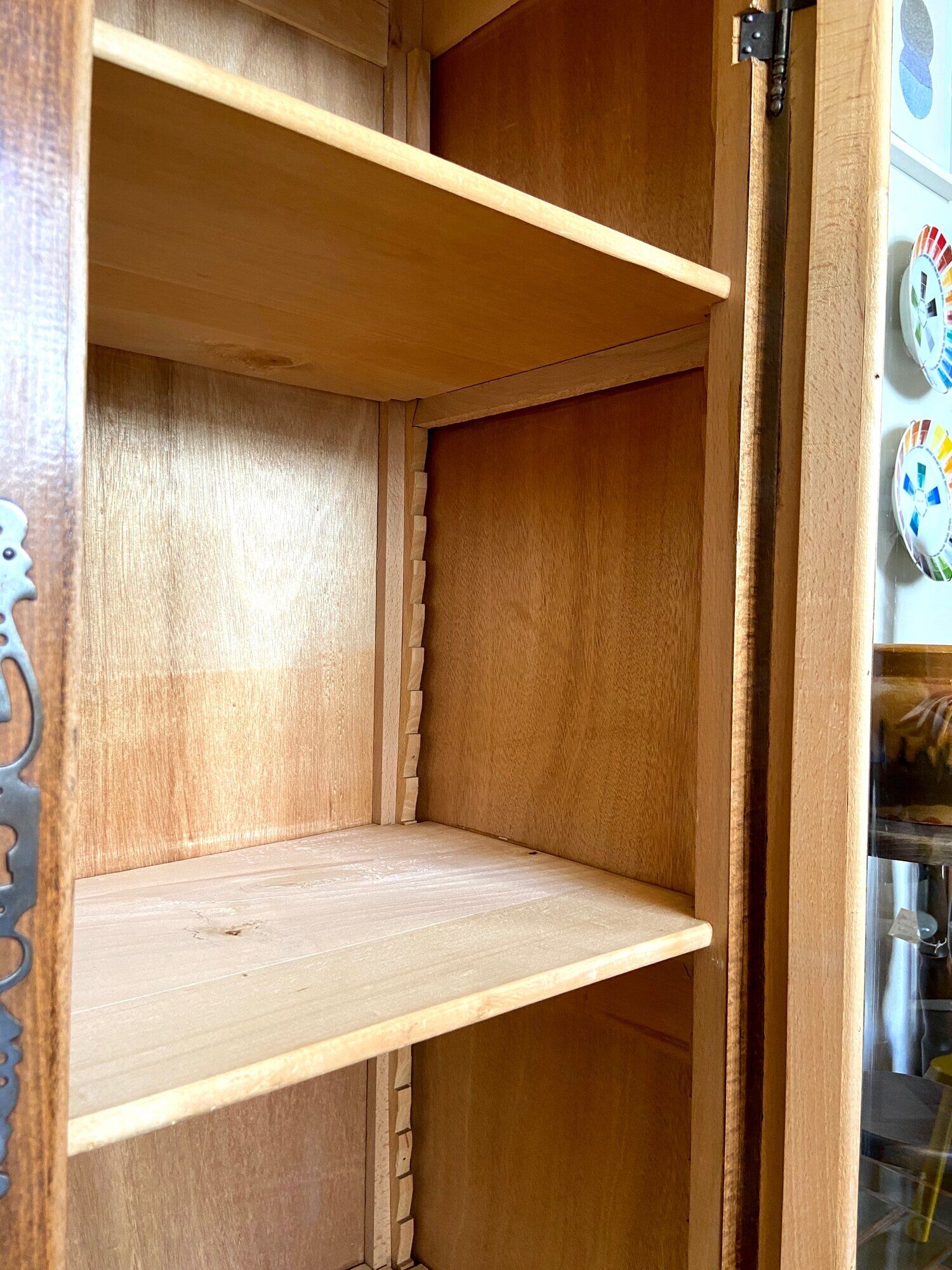 Cupboard, showcase 2 doors in dark wood