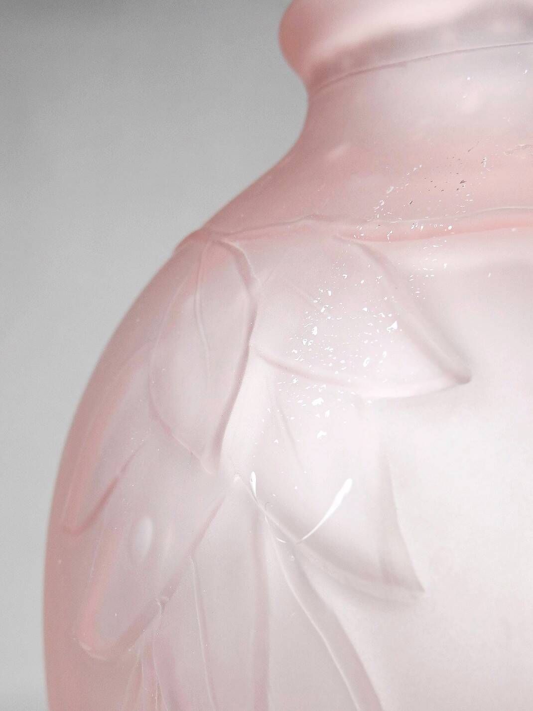 Large art deco style vase in molded/pressed pink glass paste