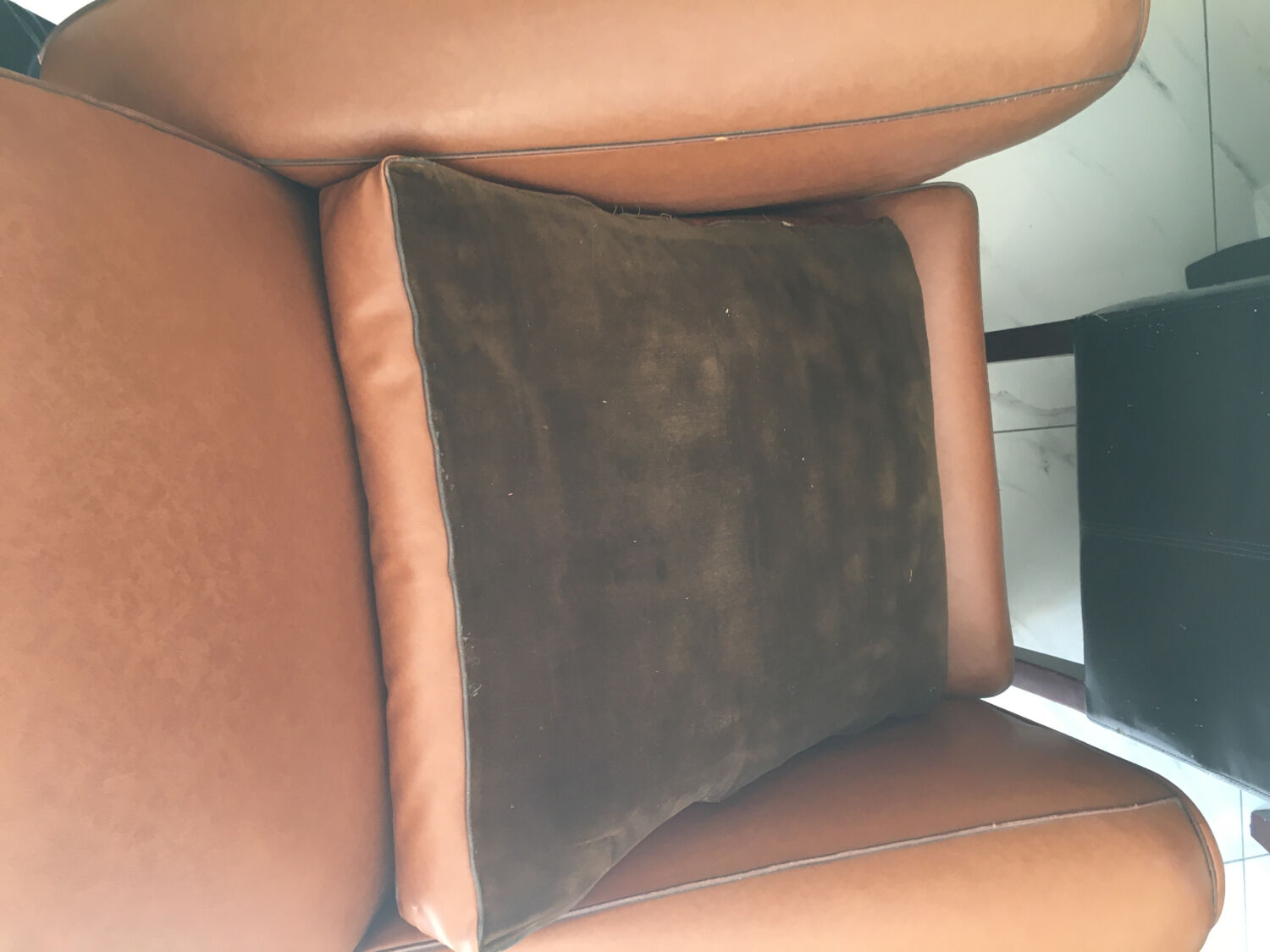 2 Moustache club chairs