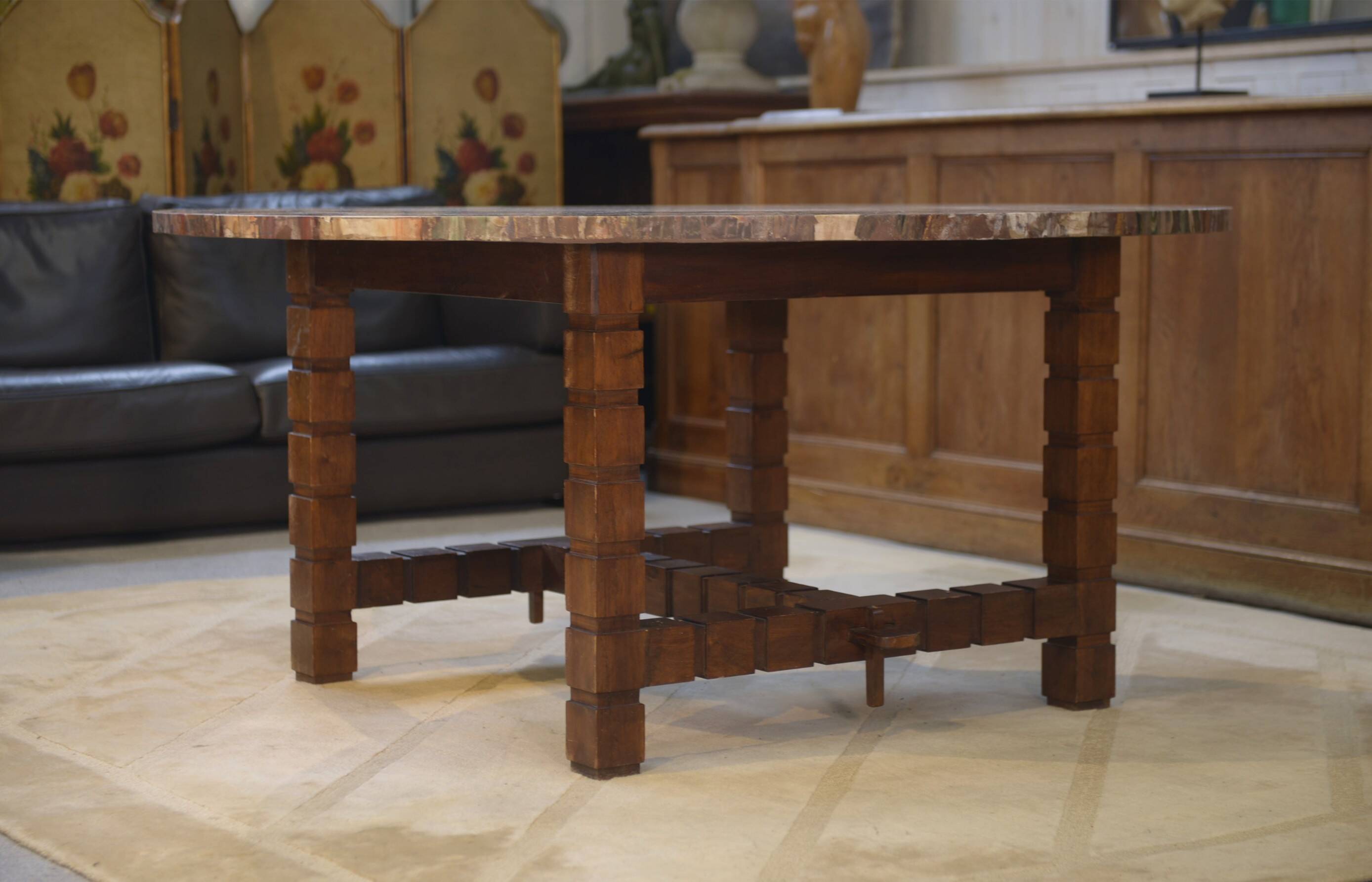 Table en palissandre et bois pétrifié 1960’s