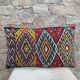 Coussin Kilim berbère vintage, Maroc