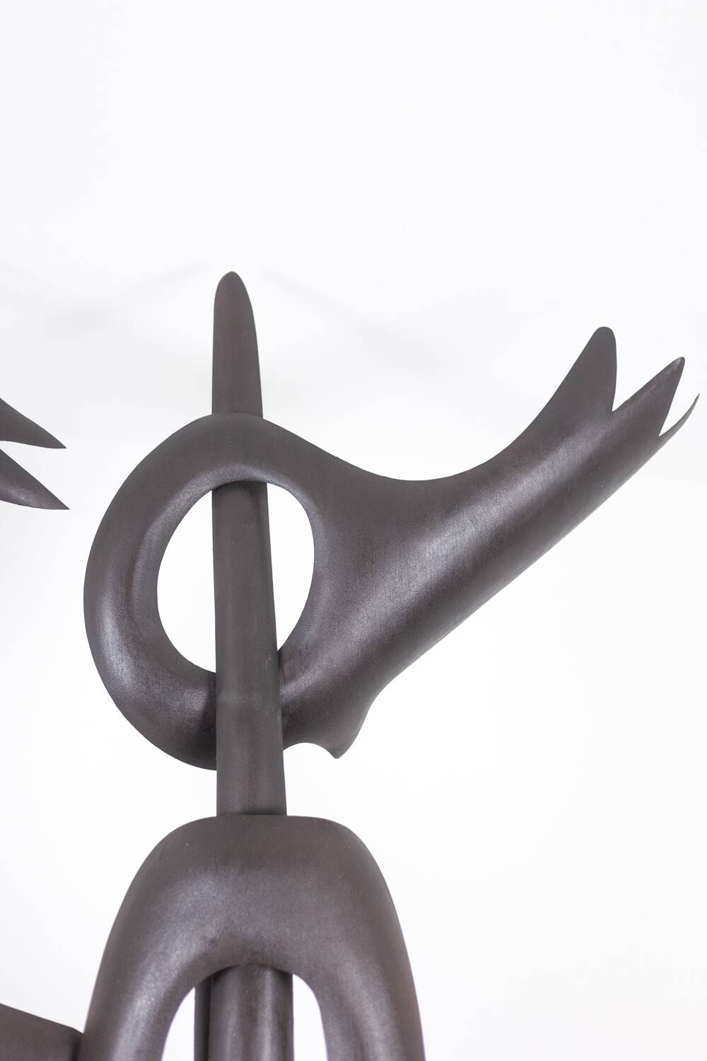 Antonine de Saint Pierre. Curved metal sculpture. Contemporary work.