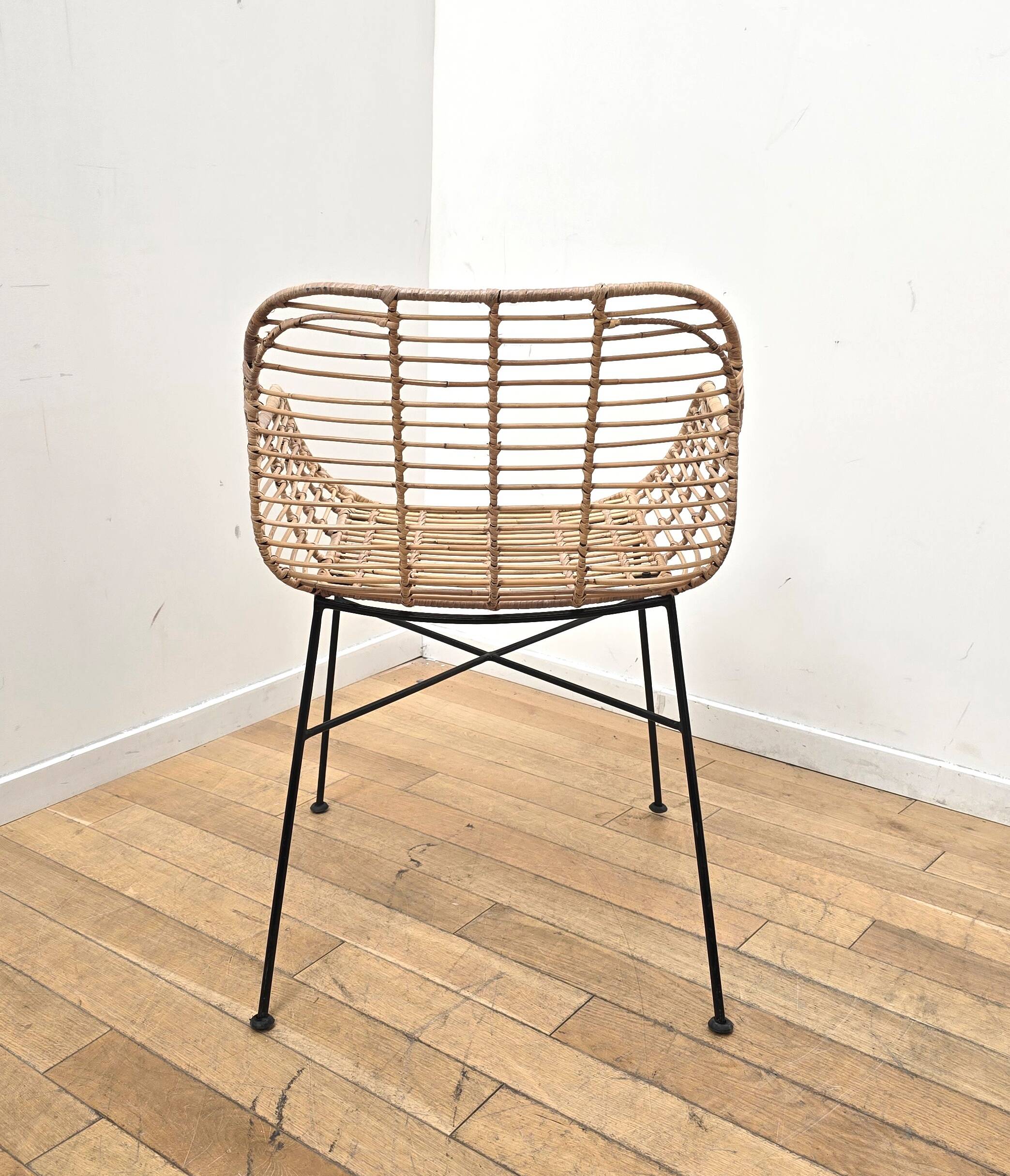 Wicker chair design