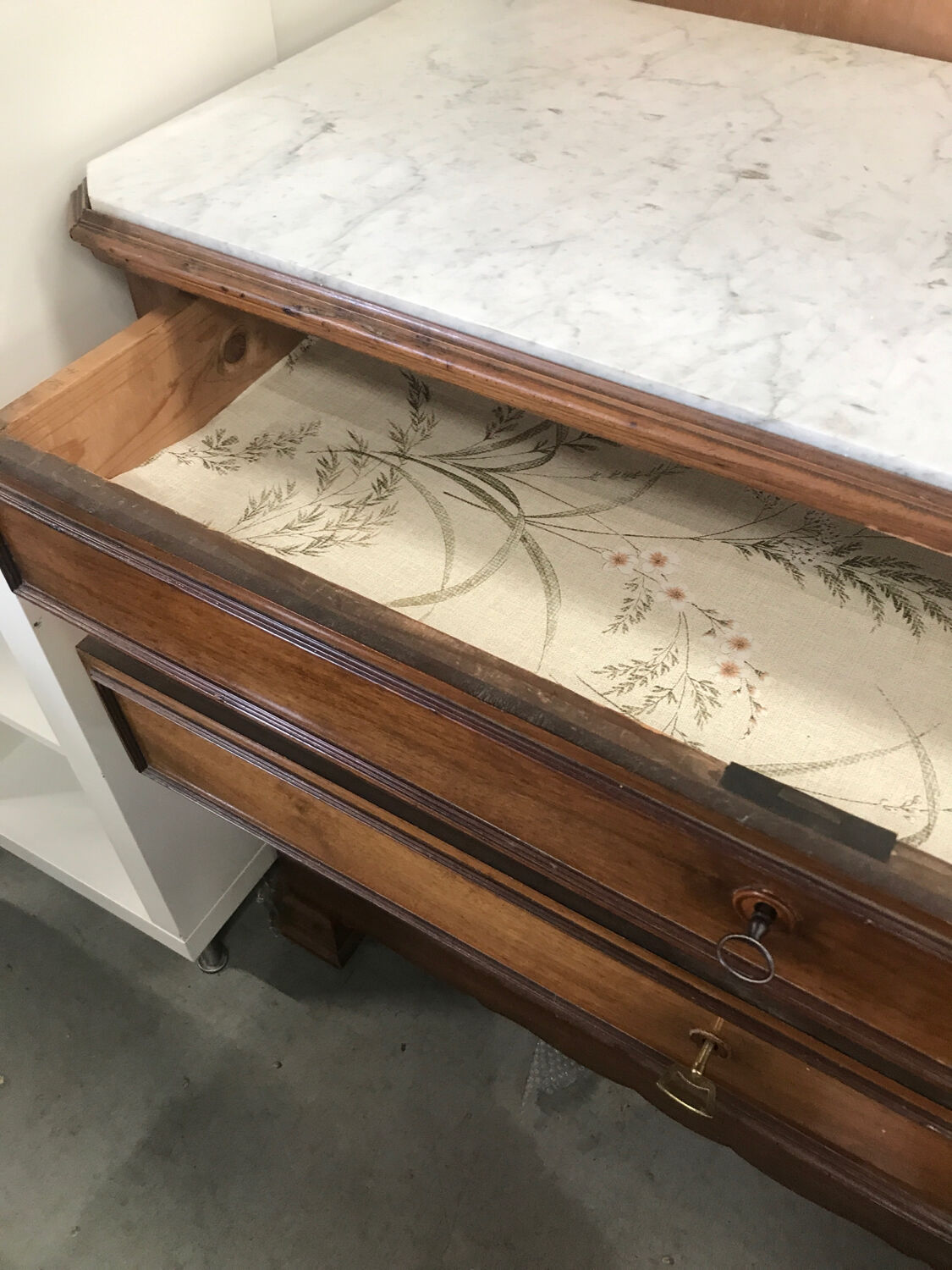 Drawer chest with marble top