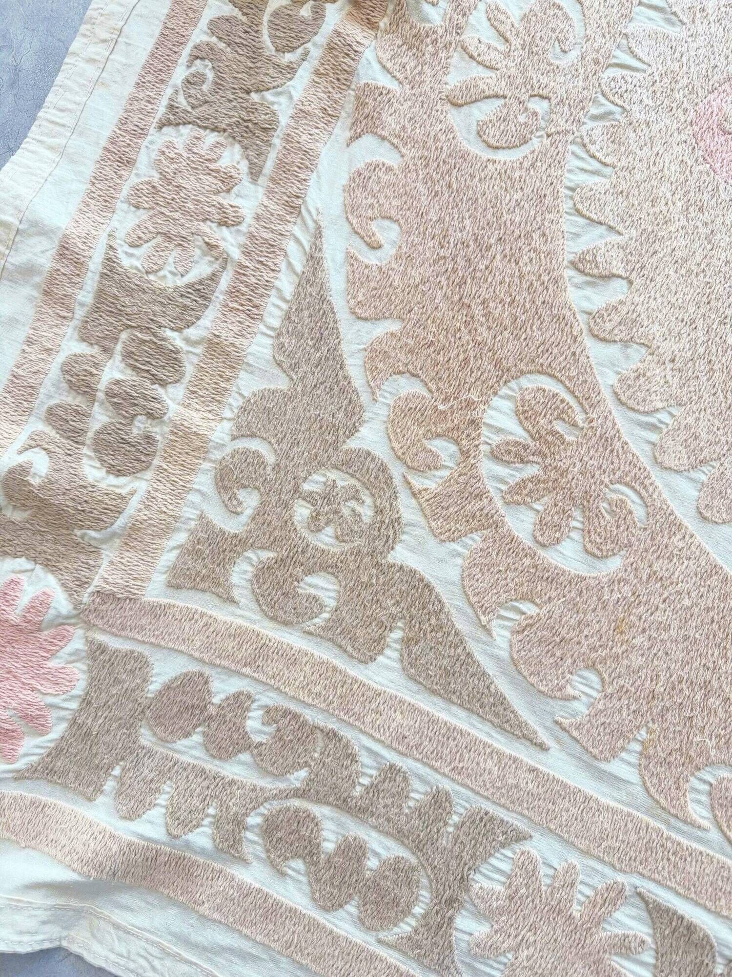 Vintage hand-embroidered tablecloth 123x132 cm