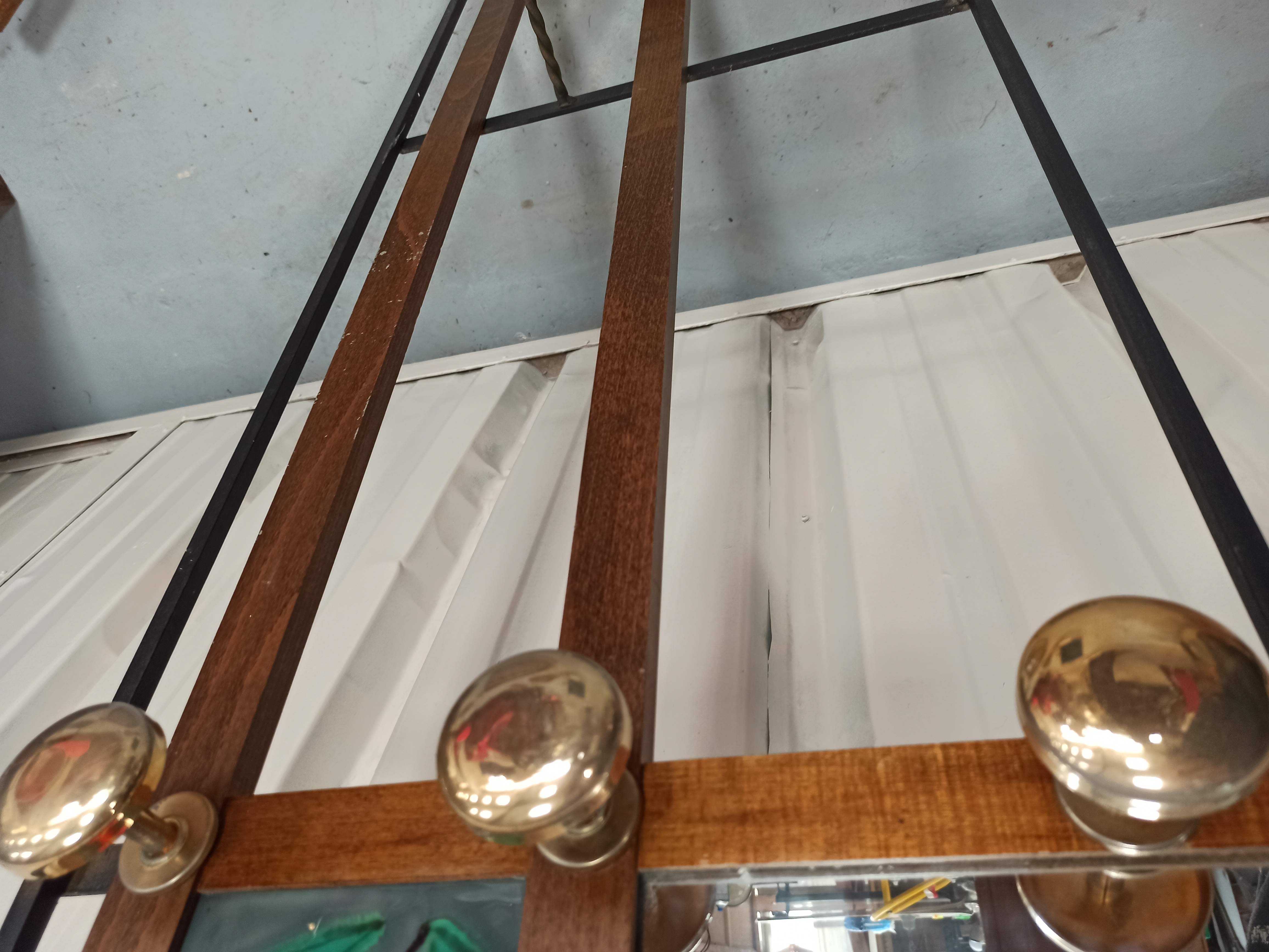 Cloakroom coat rack patère tiles Villeroy Boch mirror
