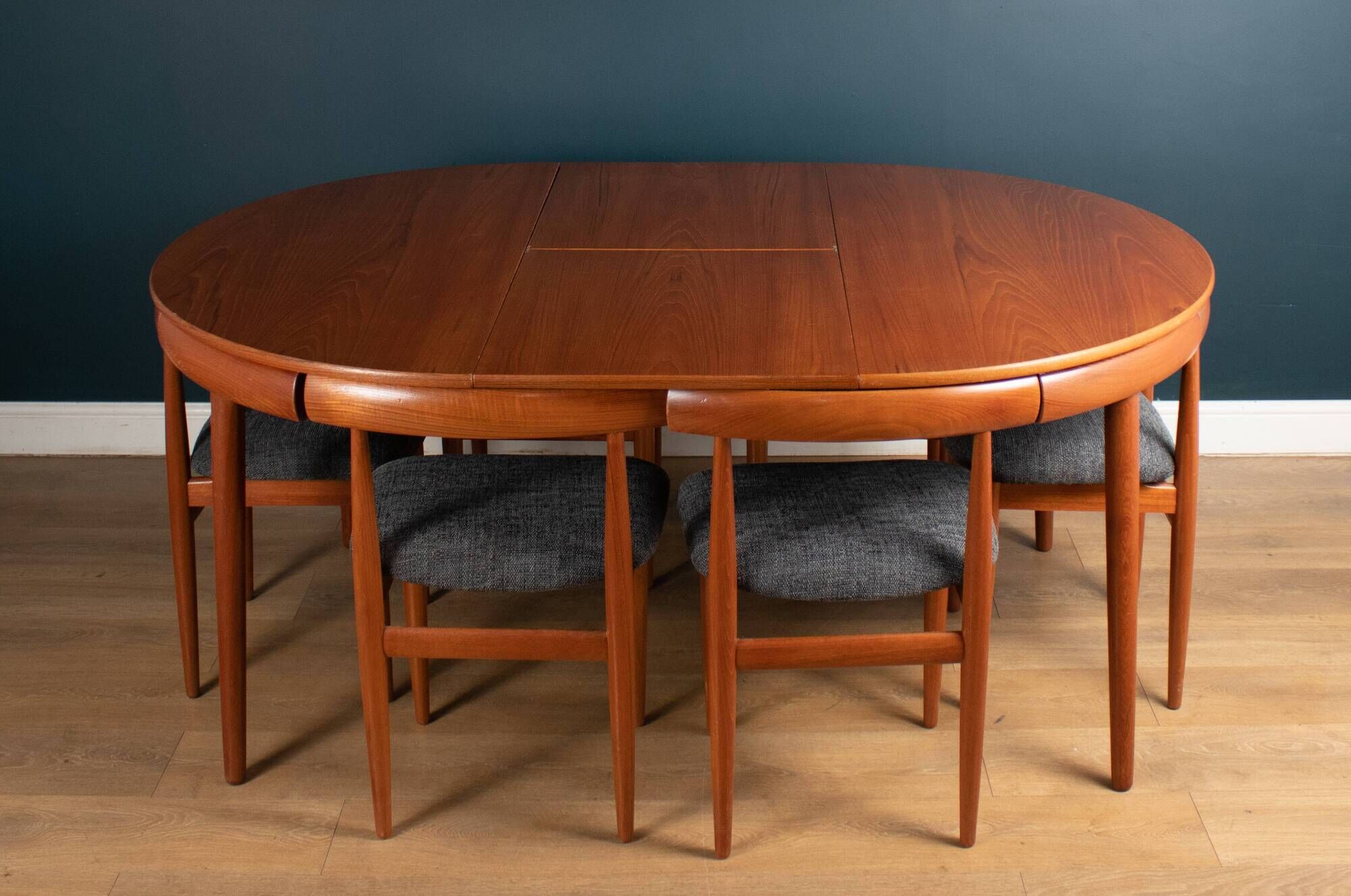 "Roundette" teak dining table & 6 chairs by  Hans Olsen for Frem Rølje 1960