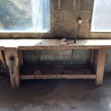 Carpenter's workbench