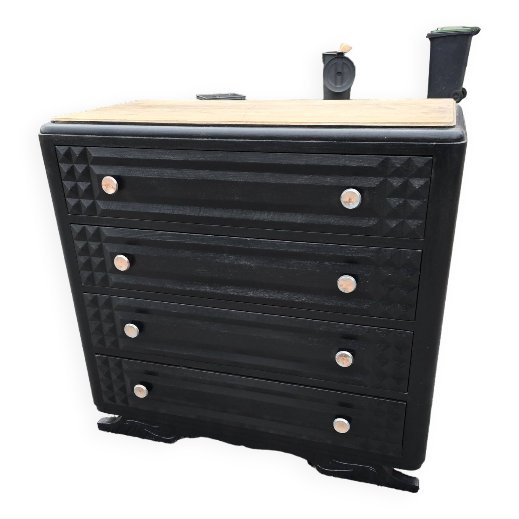 Art deco oak chest of drawers from the 50s revamp