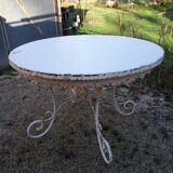 Old presentation table