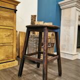 4-foot tabouret