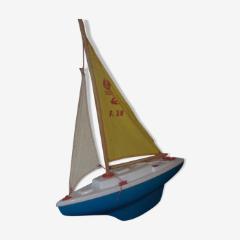 Navigable sailboat toy gs 1960