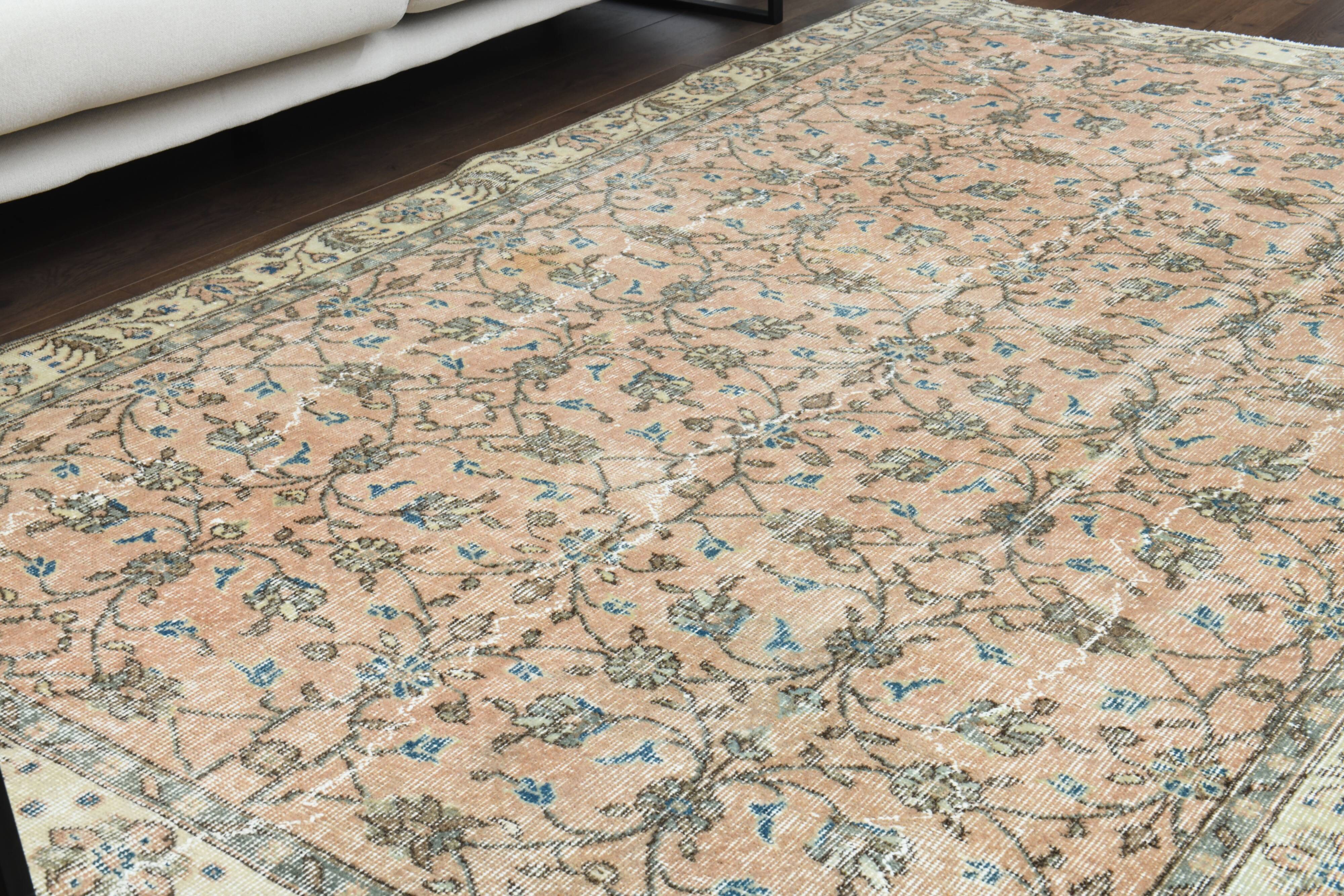 Handwoven vintage eastern carpet - 260x161cm