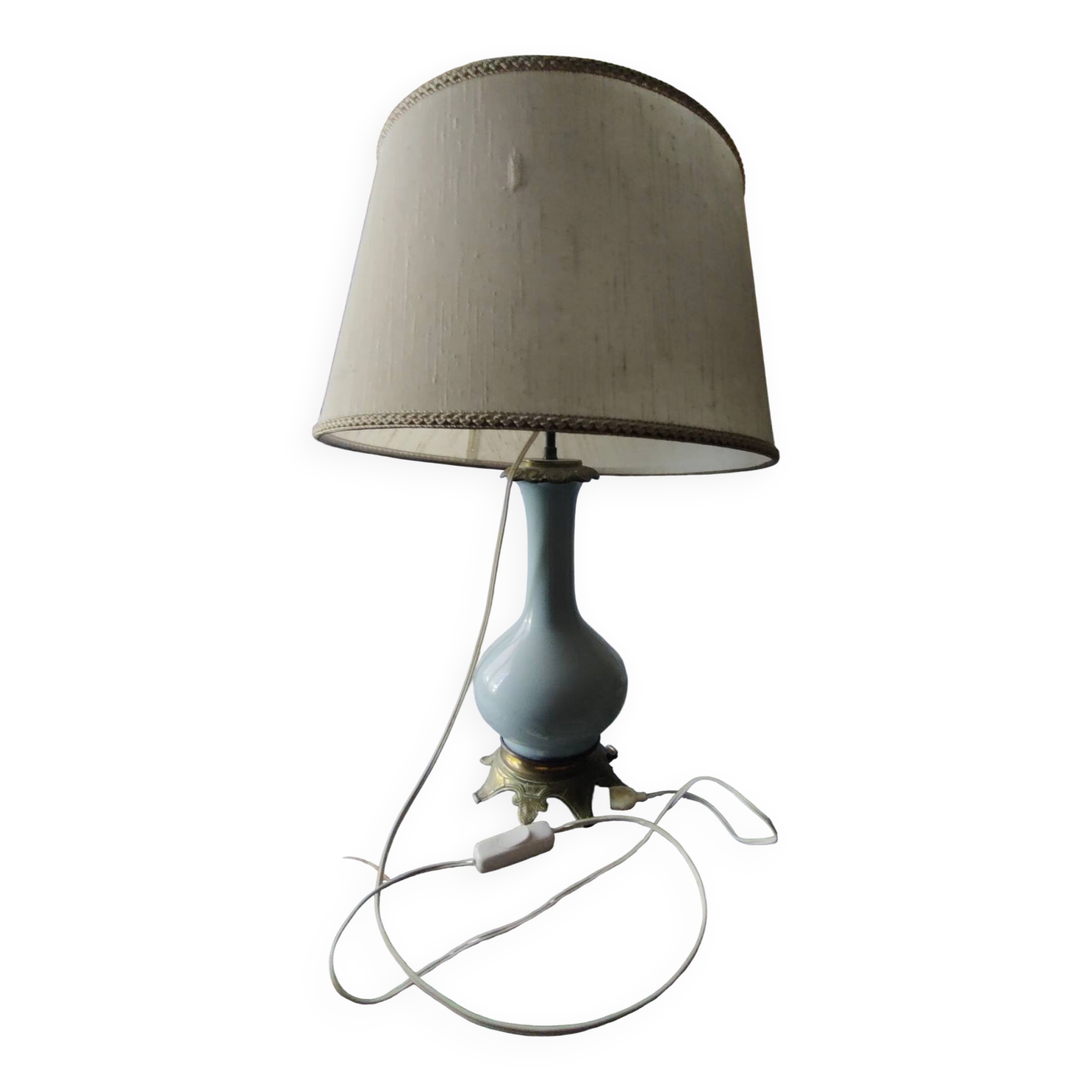 Table lamp