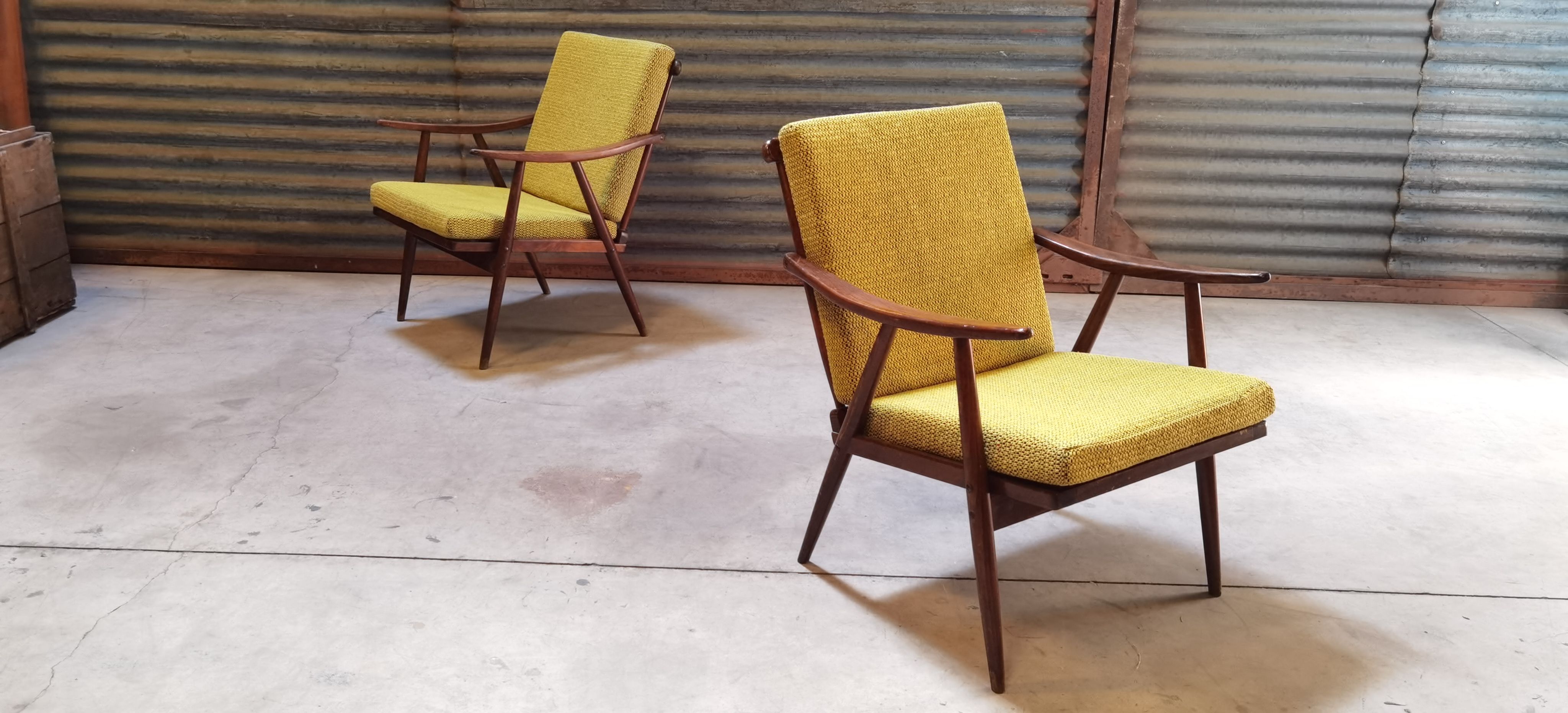 Pair of boomerang armchairs TON Bystřice (Thonet) by Antonin Suman 1960