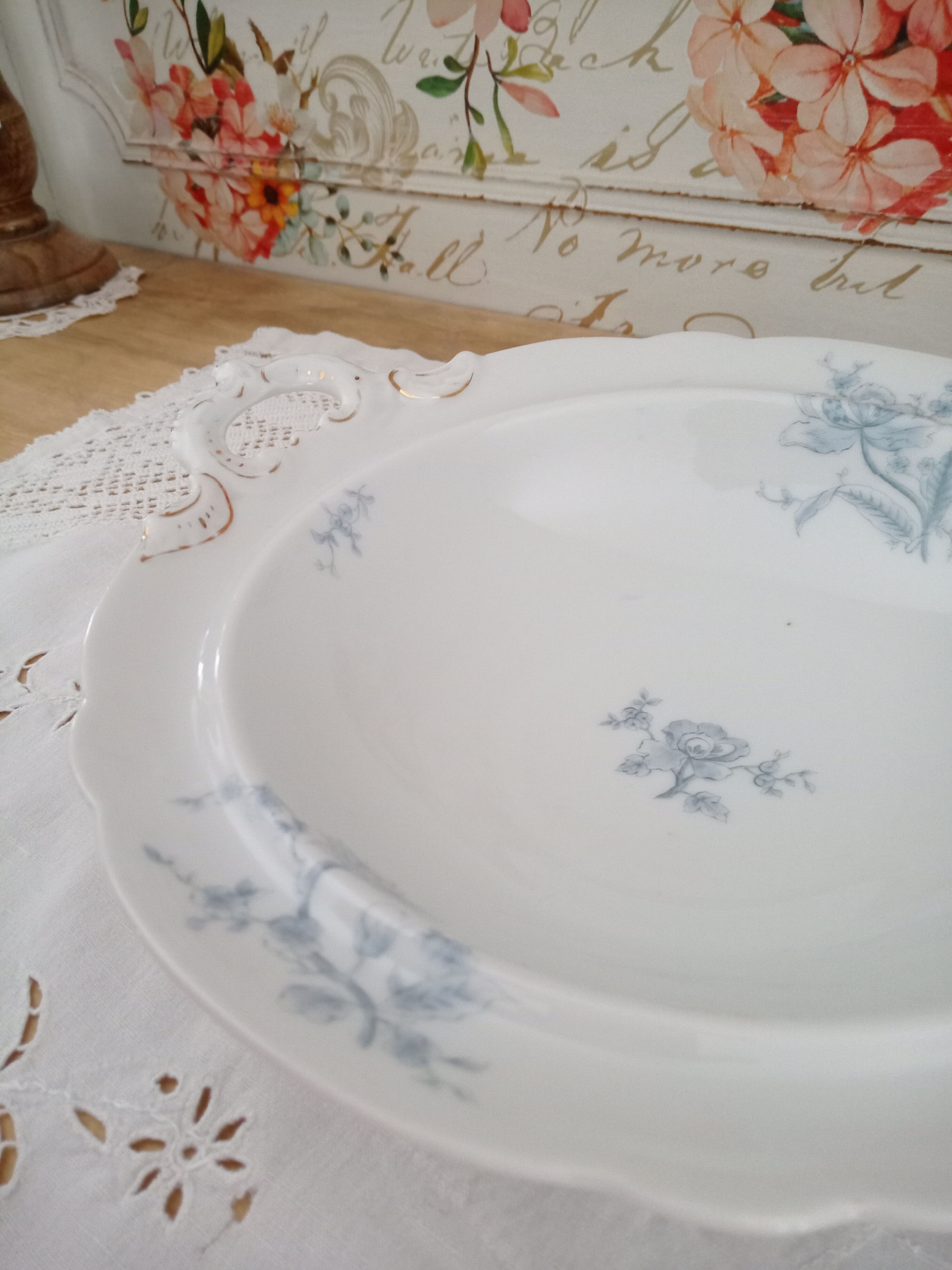 Compotier on porcelain pedestal decoration pale blue flowers