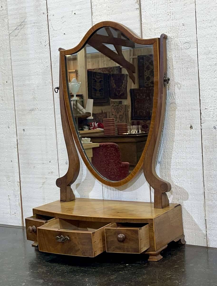 English mahogany dressing table from the late 19th century.