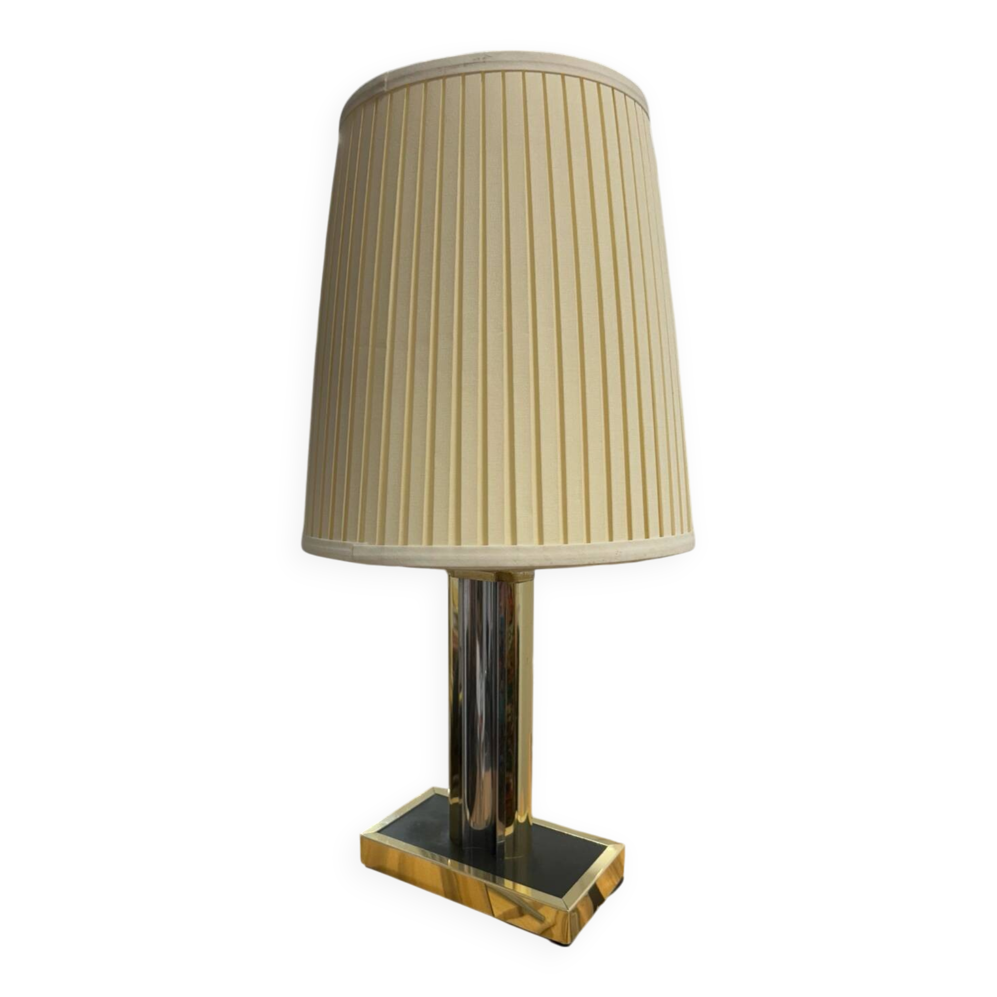 Robert de Schuytener pleated lamp