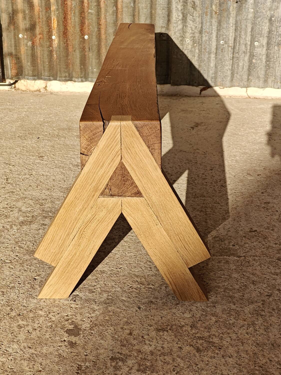 Artisanal oak beam entrance bench