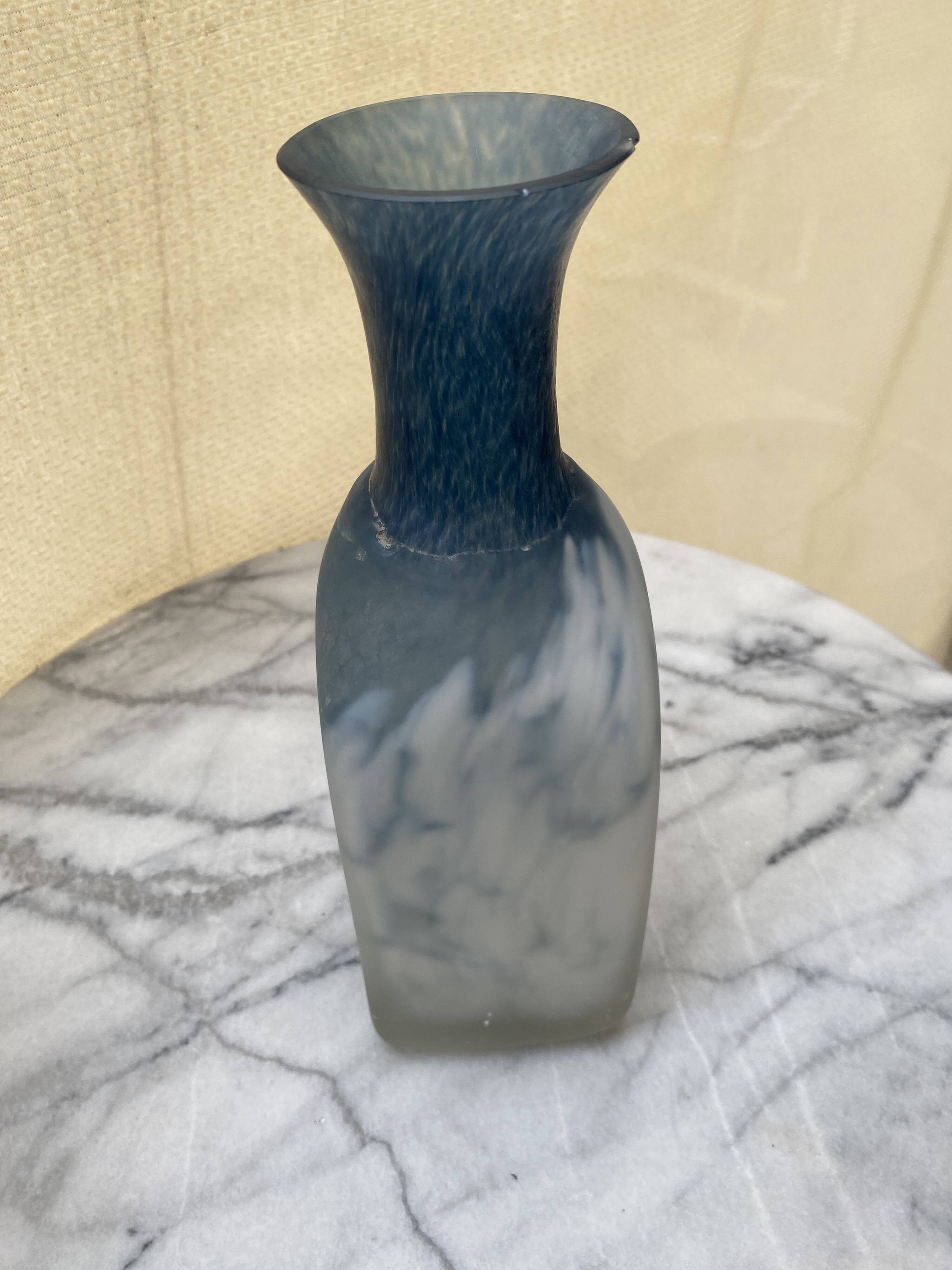 Frosted glass bottle vase – Blue & Frosted White Gradient
