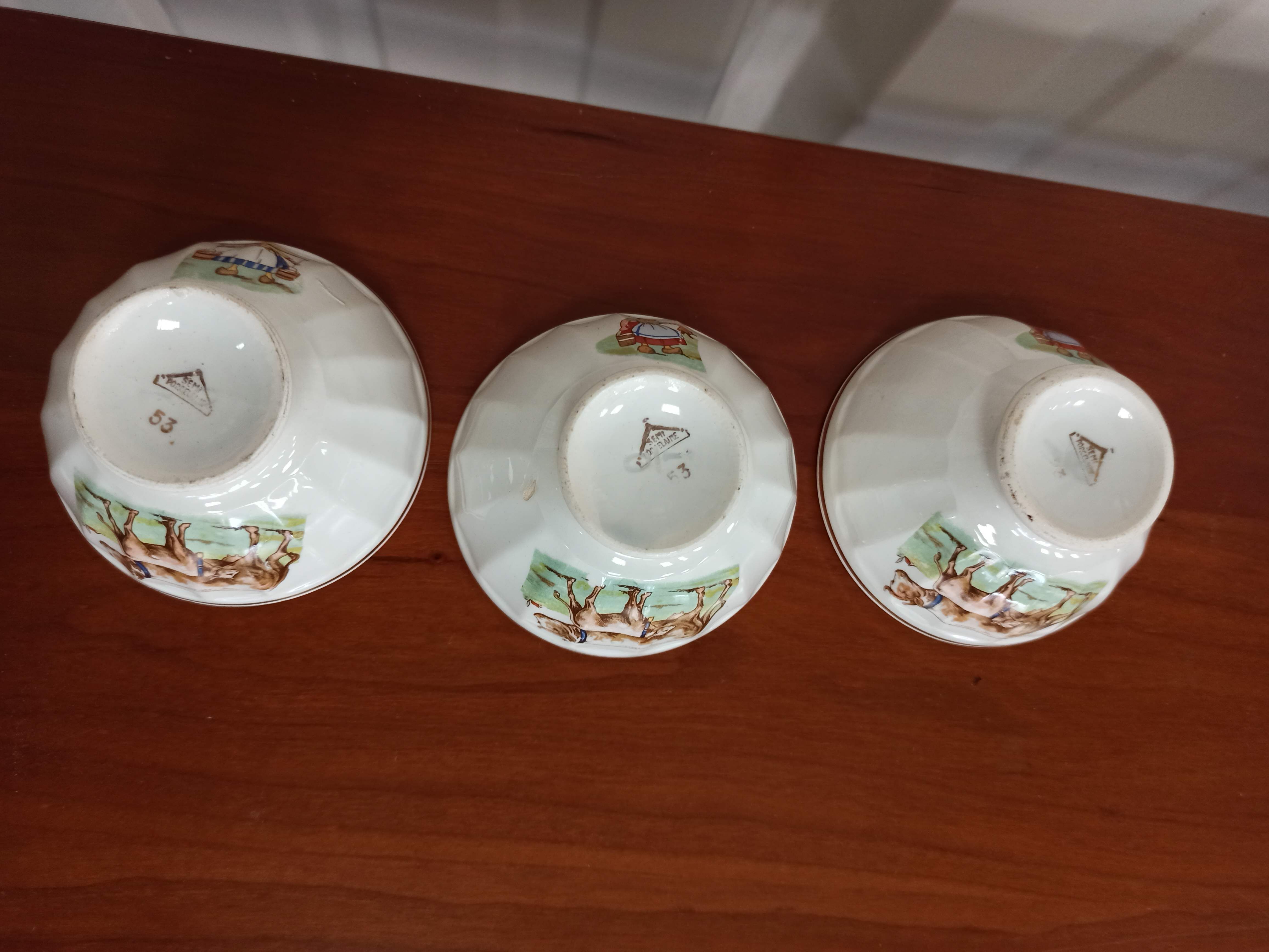 Set 6 bowls cow creamer semi porcelain old