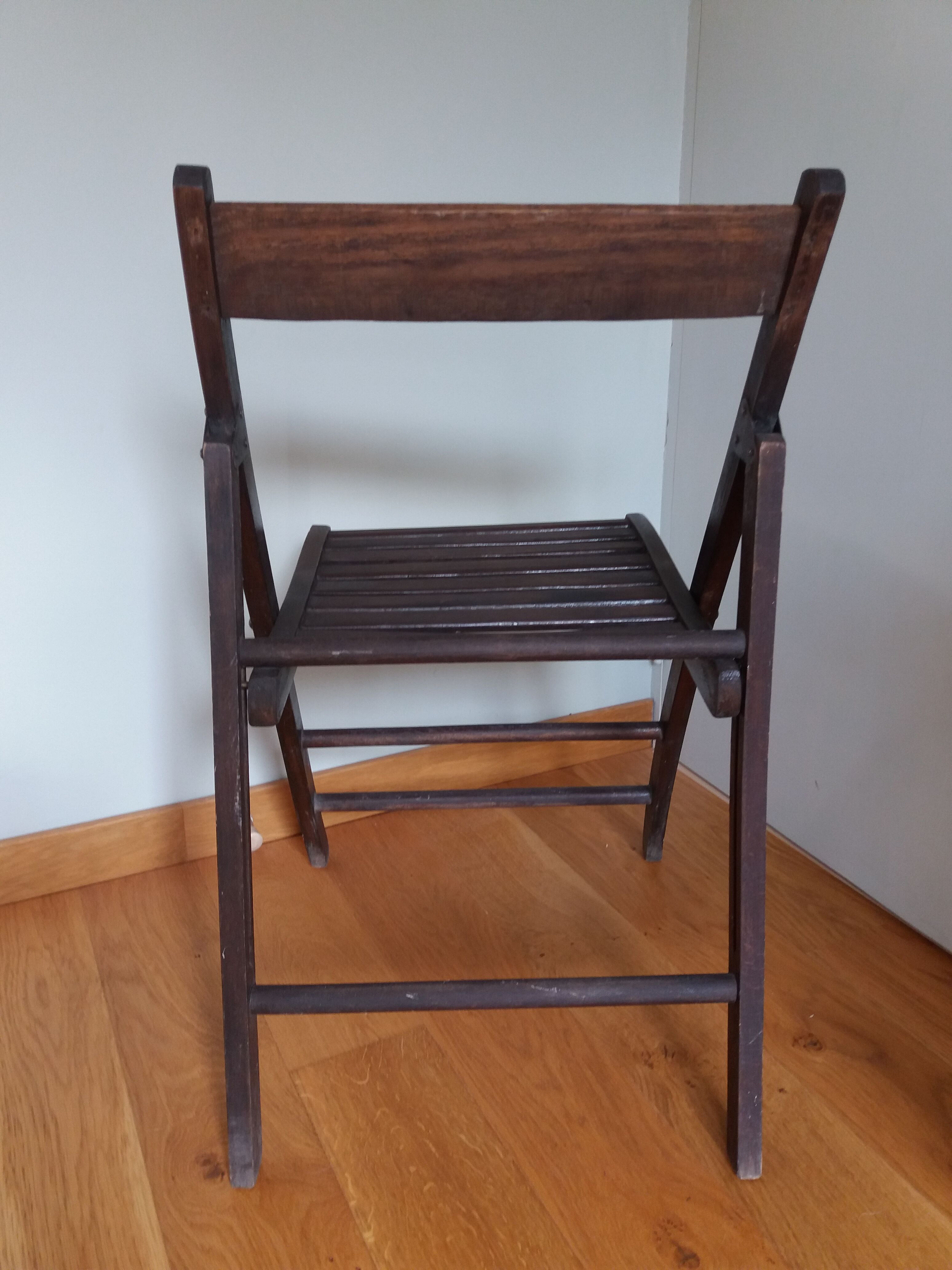 Chaise pliante en bois
