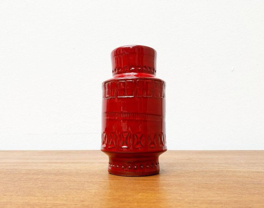 Red pottery vase Rimini Italian from the mid-century by Aldo Londi for Bitossi, 1960s.