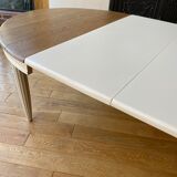 Table extensible rénovée couverts