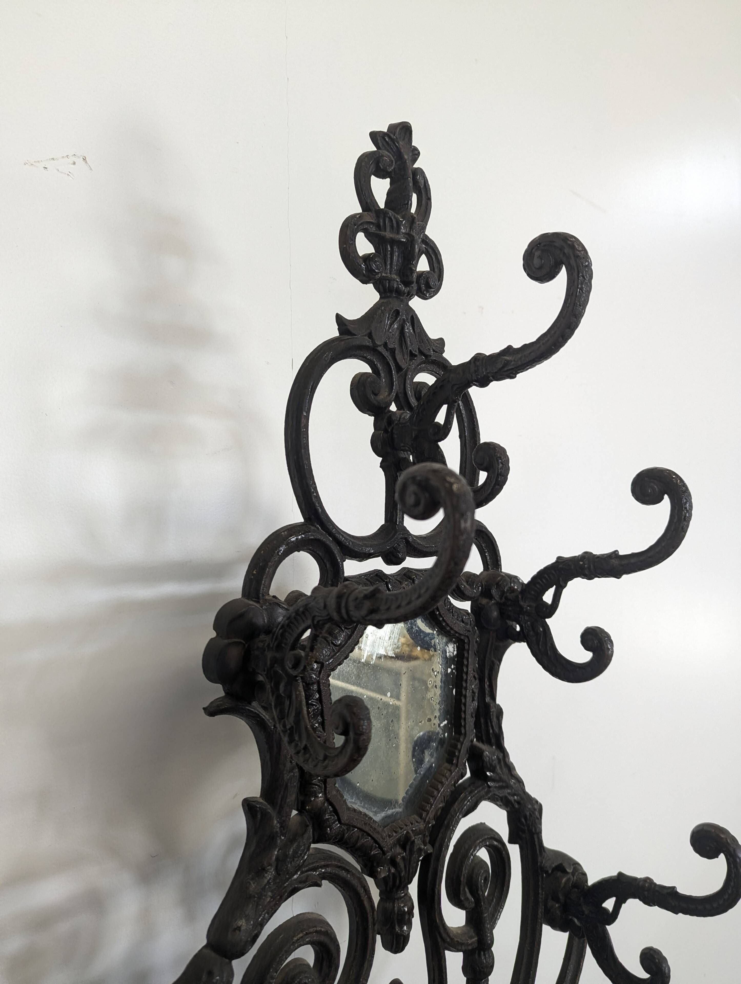 Cast iron coat rack for the cloakroom.