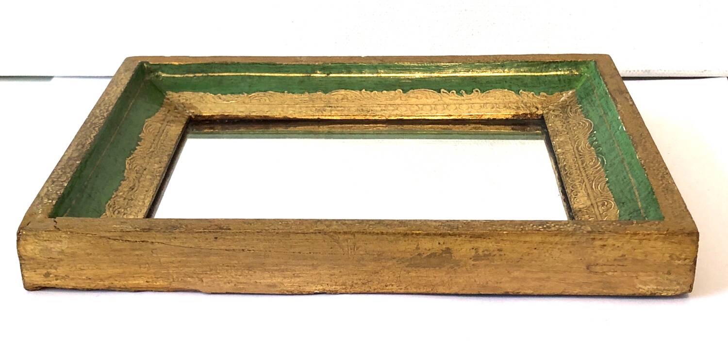 Miroir italien ancien en bois doré et vert