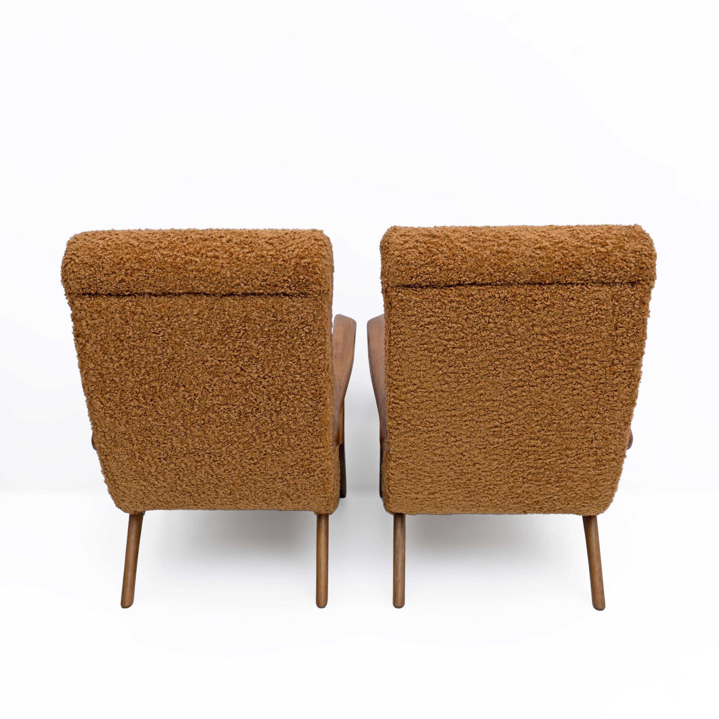 Attribute to Paolo Buffa Mid-century Modern Italian Bouclè Armchairs, Pair