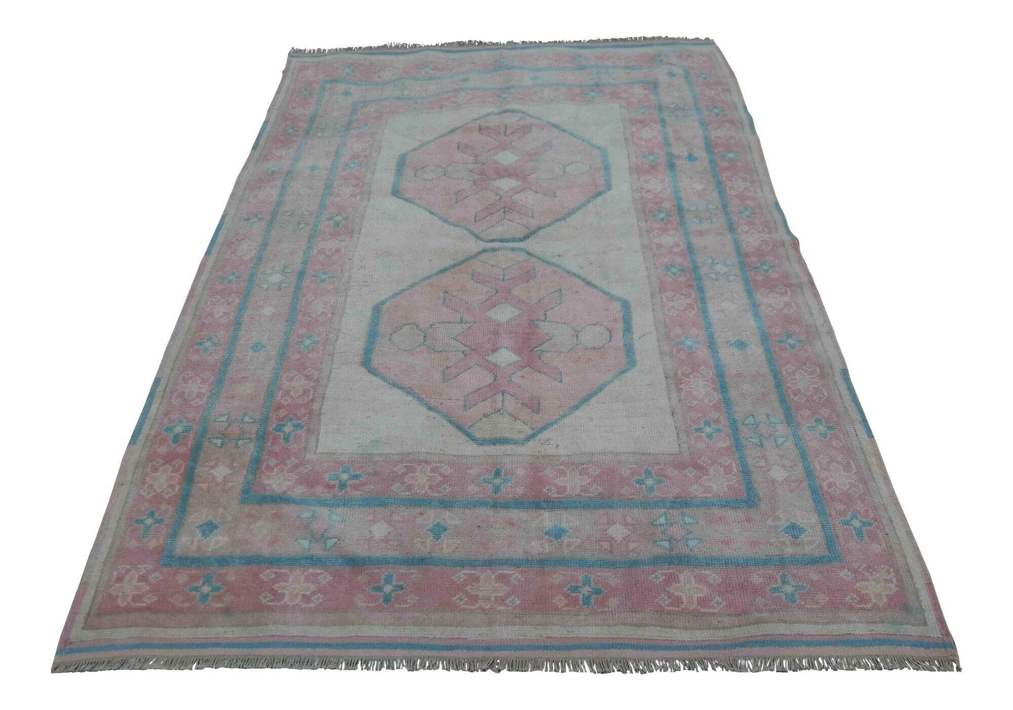 Vintage Turkish handmade rug 151x205 cm